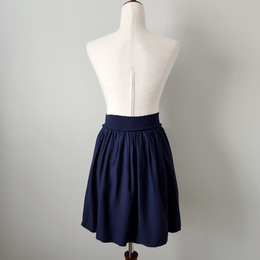 Tommy Hilfiger Navy Blue Pull-On Skirt With Braided Tie Belt, Size Small - Picture 5 of 16